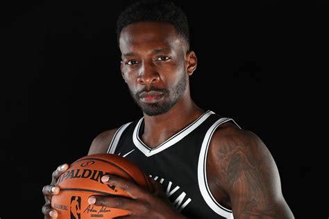 Analyzing the accuracy of Jeff Green's divination predictions
